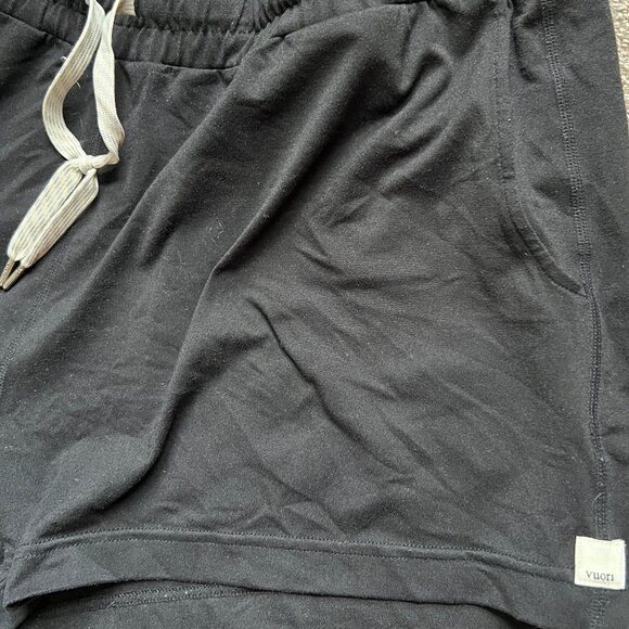 Vuori Halo Performance Shorts Black Athletic with Adjustable Waist | Sz XL - Picture 9 of 12
